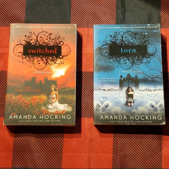 Other - 2 Amanda Hocking Books